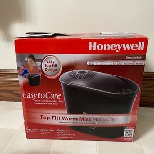 Honeywell Humidifer NEVER USED. ORIGINAL PACKAGING.